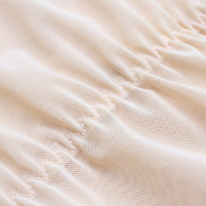 559900761